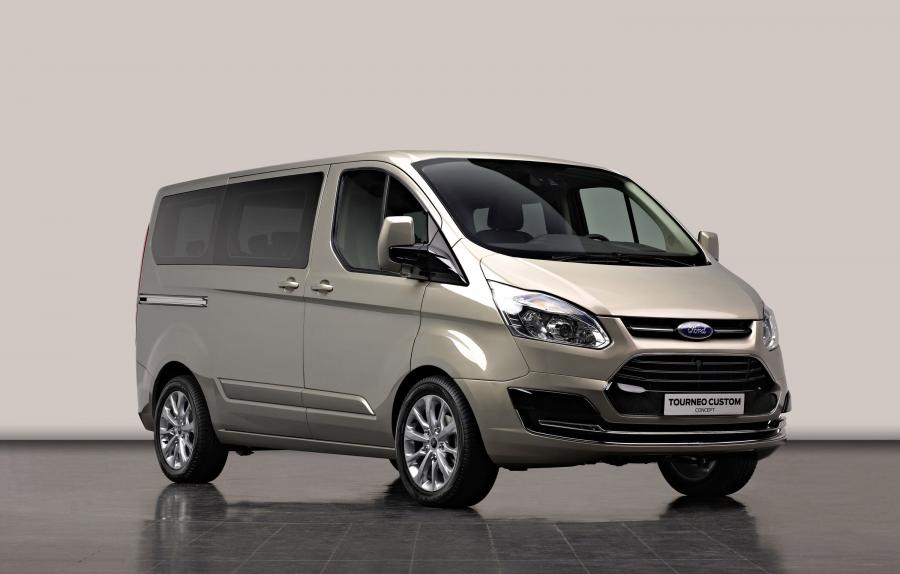  Ford Transit Tourneo Custom Concept 2012 года  (фото 1 из 24)